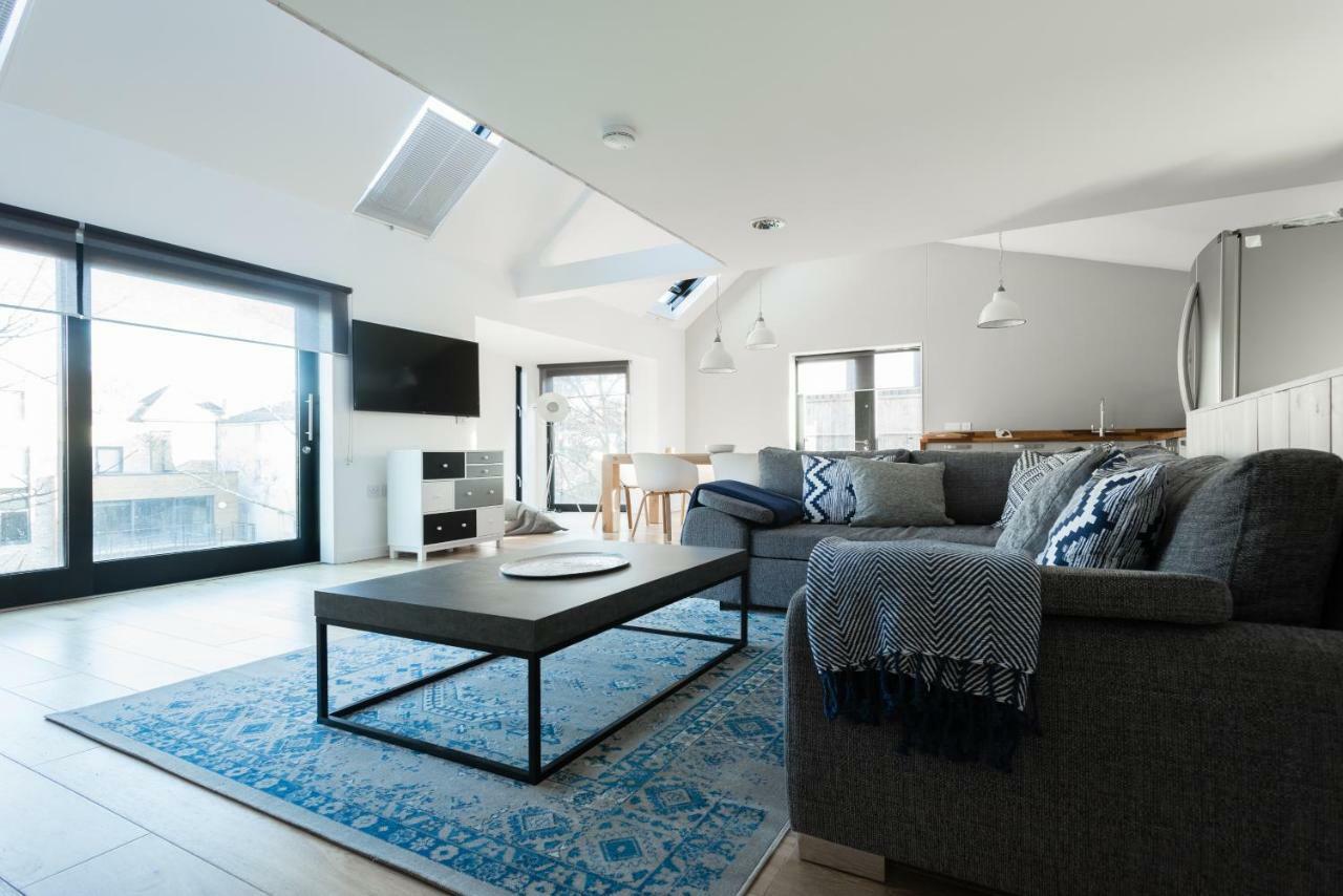 The Cliffside Loft - Distinctly Modern 3 Bdr Riverside Home Μπαθ Εξωτερικό φωτογραφία