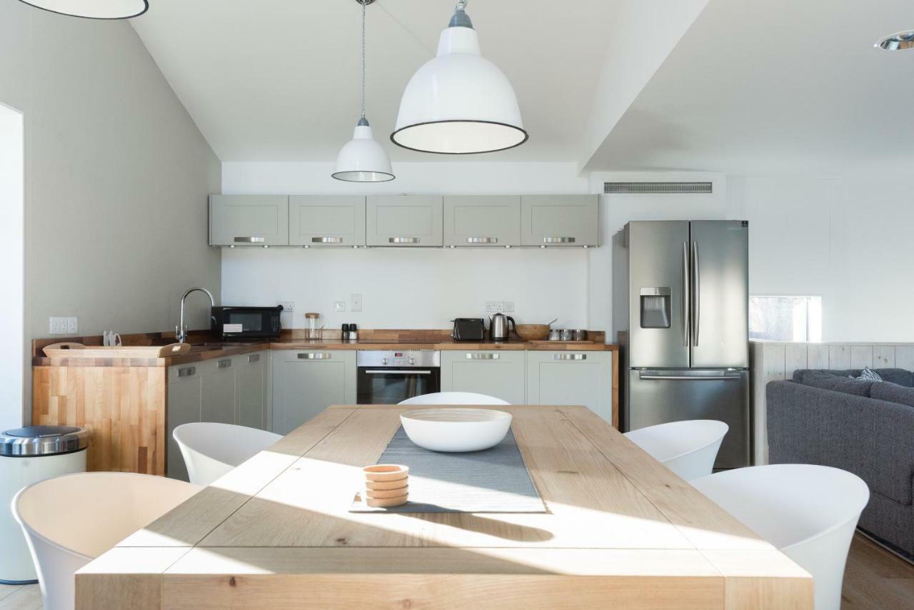 The Cliffside Loft - Distinctly Modern 3 Bdr Riverside Home Μπαθ Εξωτερικό φωτογραφία